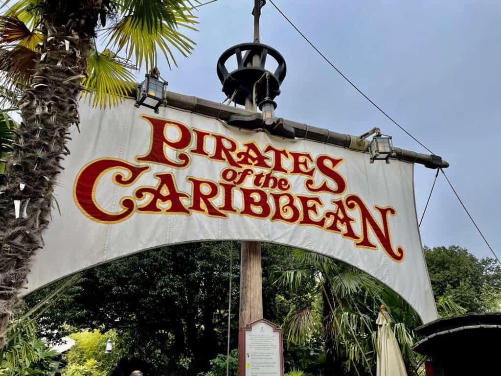 pirates of the caribbean disneyland paris