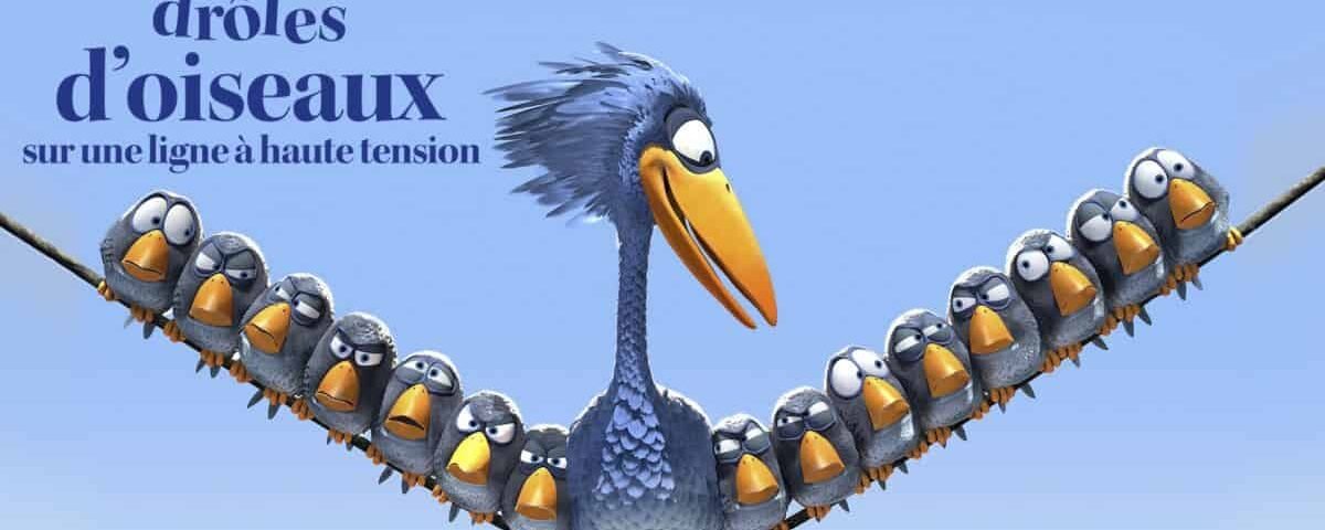 Une image de Pixar représentant un grand oiseau bleu à l'air amusé en équilibre sur une ligne électrique, flanqué de plusieurs petits oiseaux gris disposés symétriquement sous le titre "Drôles d'oise".