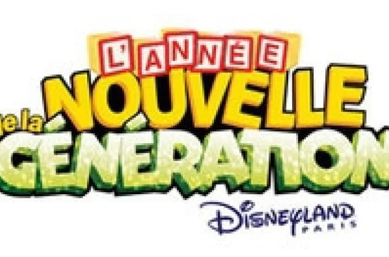 Logo coloré indiquant « l'année de la nouvelle génération Disney » en texte stylisé, avec des couleurs vives rouge, jaune et vert.