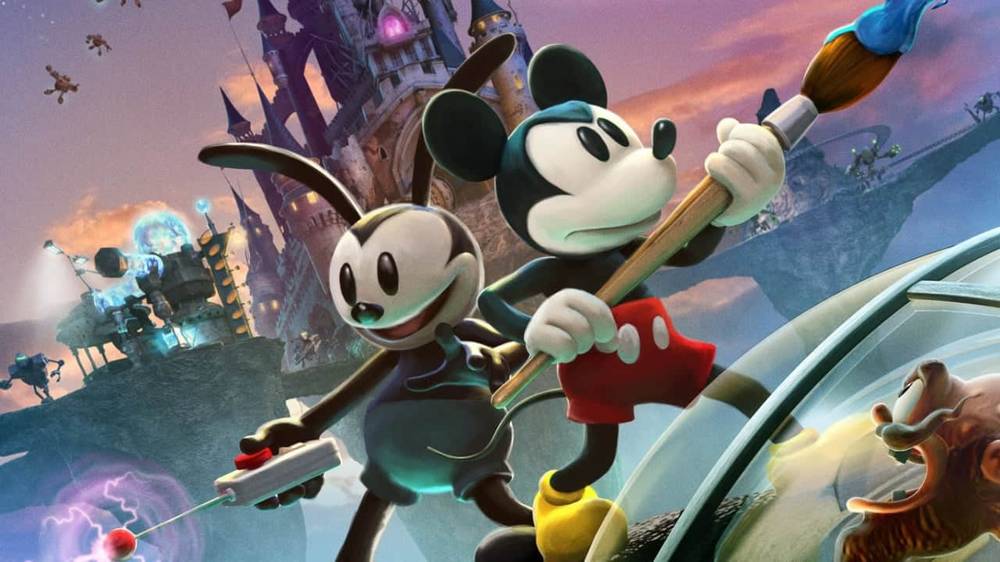 Mickey Mouse et Oswald le lapin chanceux se tiennent côte à côte, chacun tenant un pinceau magique, avec un fond fantastique légèrement sombre mettant en vedette divers éléments et personnages inspirés d'Epic Mickey.