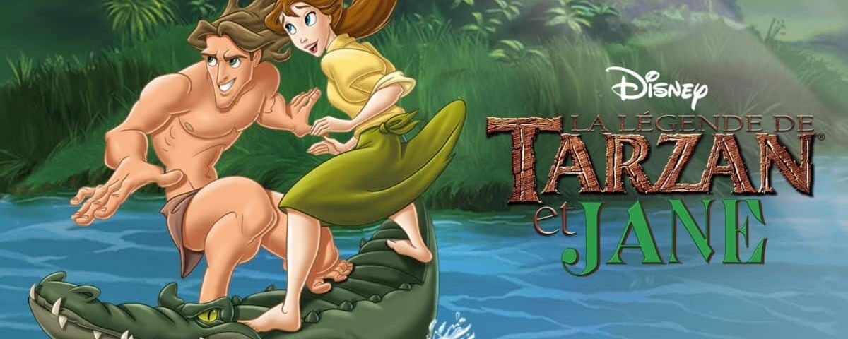 Illustration tirée de "La Légende de Tarzan et Jane" montrant Tarzan et Jane chevauchant un crocodile à travers une rivière tropicale, avec une verdure luxuriante en arrière-plan. Le logo Disney est