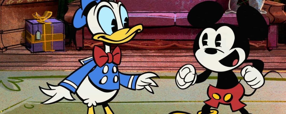 Donald Duck et Mickey Mouse, tous deux personnages animés, se tiennent debout dans une pièce colorée et légèrement échevelée, l'air heureux et gesticulant pendant qu'ils discutent pendant Joyeux Noël.