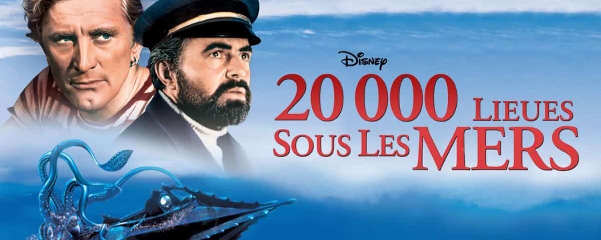 Affiche promotionnelle pour "20 000 lieues sous les mers" de Disney, mettant en vedette Kirk Douglas et James Mason avec un sous-marin ressemblant à une créature marine au premier plan.
