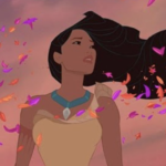 Image animée de Pocahontas aux cheveux noirs flottants, regardant vers le haut au milieu de feuilles tourbillonnantes roses et oranges sur un ciel violet, capturant l'essence de "L'air du vent.