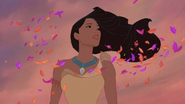 Image animée de Pocahontas aux cheveux noirs flottants, regardant vers le haut au milieu de feuilles tourbillonnantes roses et oranges sur un ciel violet, capturant l'essence de "L'air du vent.