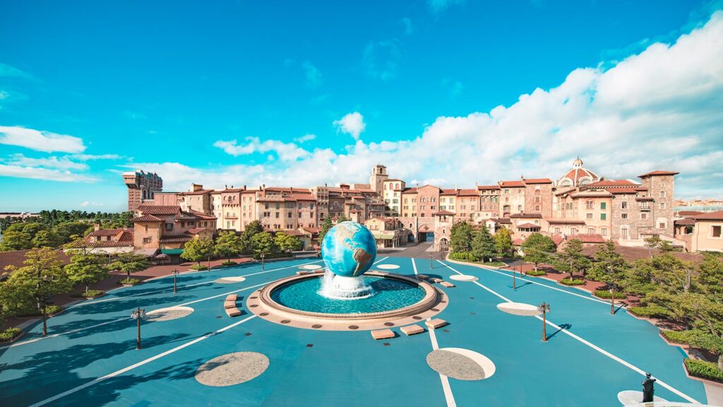 Une vue aérienne d'une fontaine bleue à Disneyland.