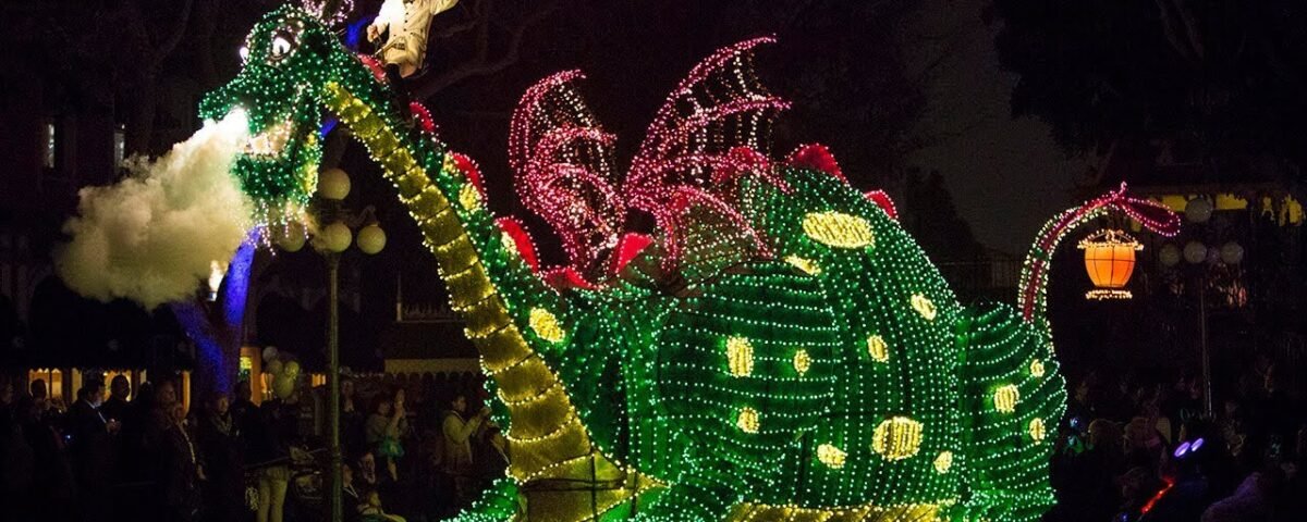La parade illuminée des dragons à Disneyland Paris est un événement spectaculaire à ne pas manquer.