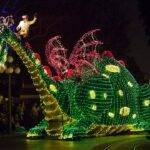 La parade illuminée des dragons à Disneyland Paris est un événement spectaculaire à ne pas manquer.