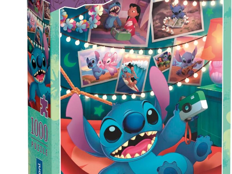 Clementoni - Puzzle Disney Stitch 1000 Pièces 10 Ans + - Jeu de Société Enfant - Format Portrait 70x50 Cm - Poster Inclus - Idee Cadeau - Patience et de Réflexion - Décoration - Fabriqué en Italie