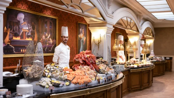 disneyland paris restaurant royal banquet main 01