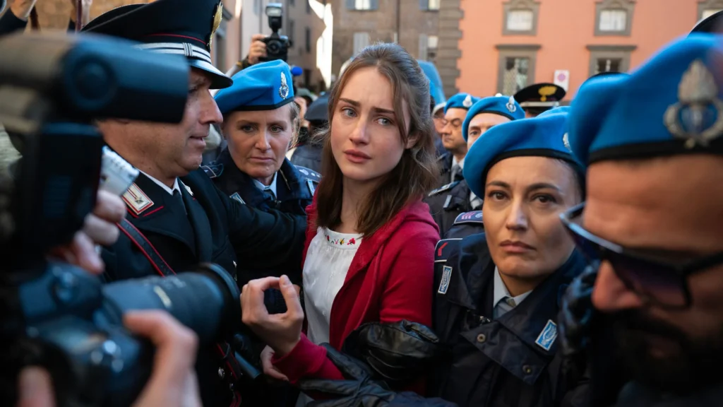 vf 725 twisted tale of amanda knox 01