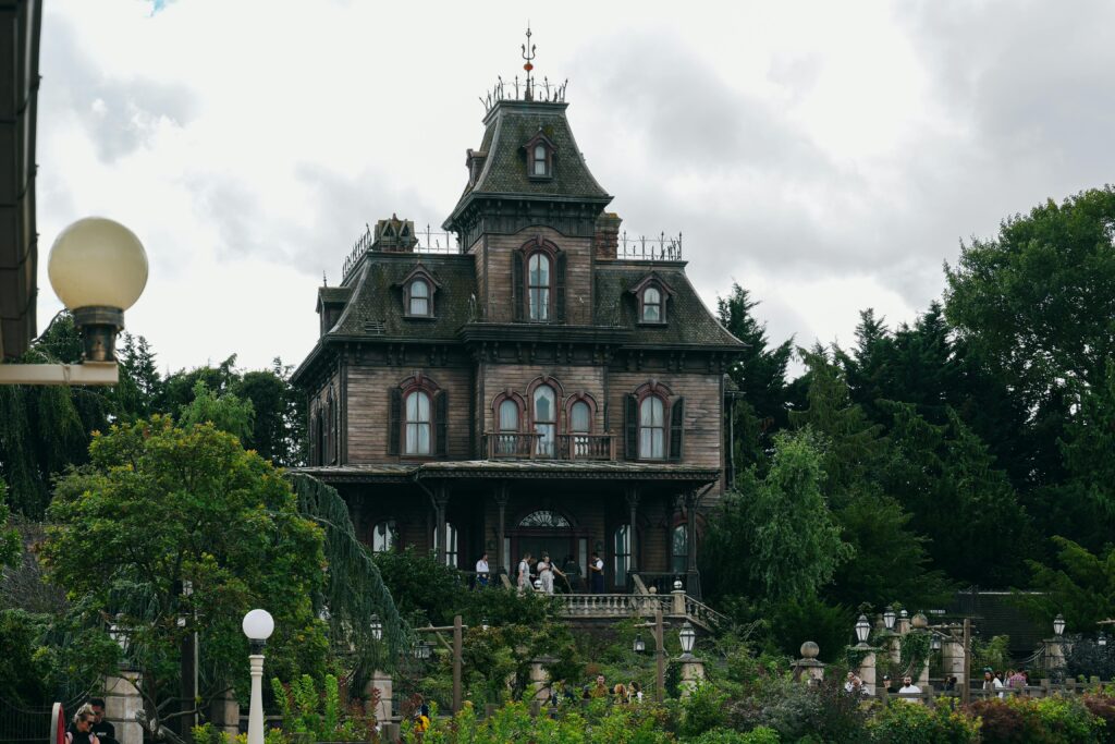 Guide Complet 2025 : Comment Bien Planifier Son Séjour À Disneyland Paris Avec Nouveautés Et Conseils Météo