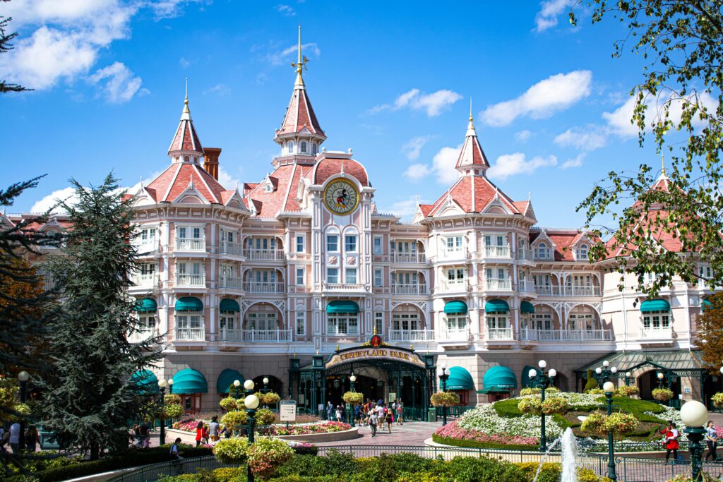 Les Meilleurs Hôtels Proches De Disneyland Paris Pour Un Séjour Magique Et Confortable