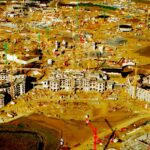 Construction du Disneyland Hotel