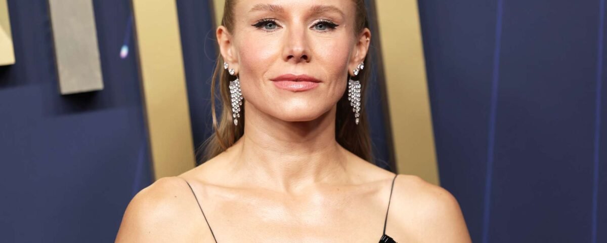 Kristen Bell attends the 77th Primetime Emmy Awards at Peacock Theater 092925 81abe0b9ee404b23aaff8be0b8d50ac5