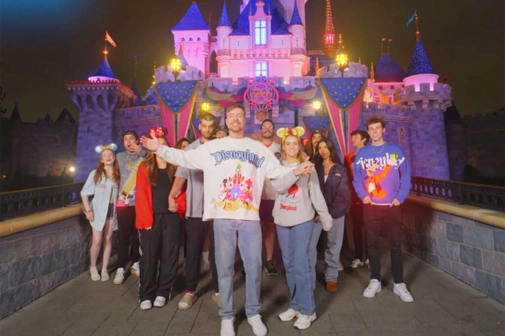 Disney Et Mrbeast : Un Événement Make-a-wish Inoubliable Avec 40 Enfants À Disneyland Resort Pour Halloween 2025, Entre Magie Et Rencontres Vidéo Cultes