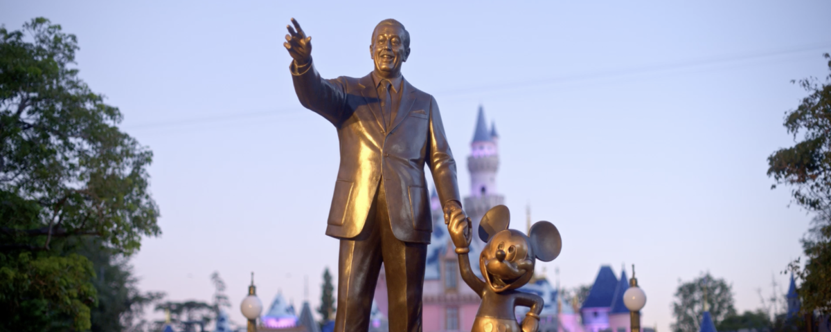 DISNEY DCB 30 LB TRIO REV TEXTED STEREO 20240126