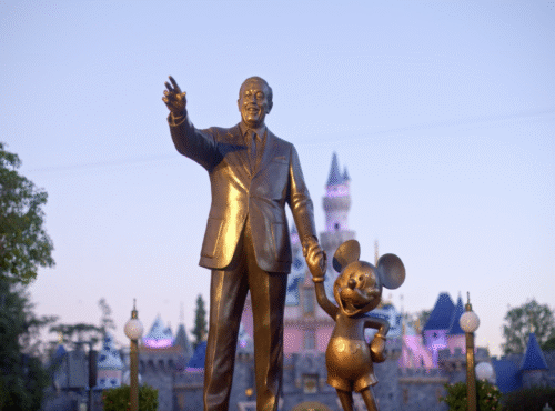 DISNEY DCB 30 LB TRIO REV TEXTED STEREO 20240126