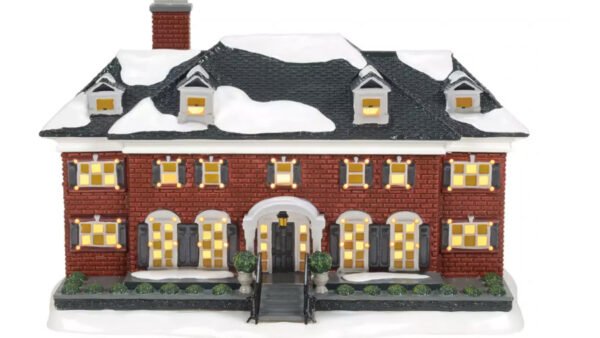 Department 56 Home Alone McCallister House Kevin Figurine Holiday Christmas Disney Store 6