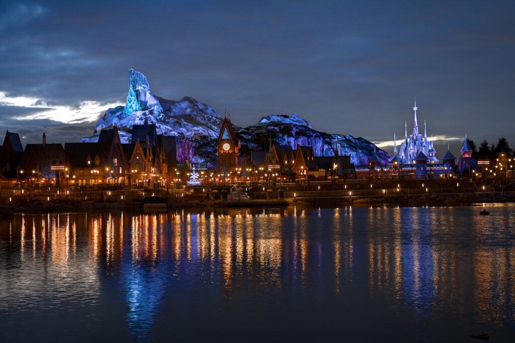 Disneyland Paris Disney Adventure World World of Frozen Horizontal 6