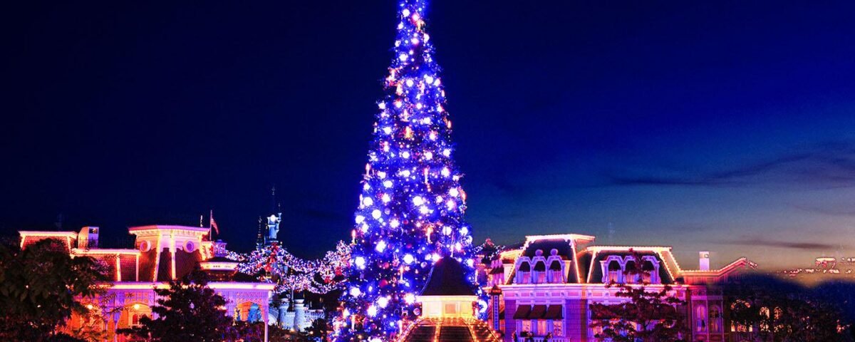 N015878 2027nov07 world Fir tree Christmas Town Square 16 9 tcm792 244546p1fjpg