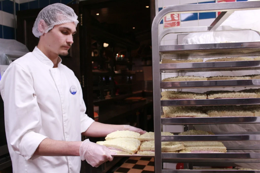 QynnsIckRNnzWijdGdAdaB5JLNyiTjaN3qwwtTkiEu5s73pYYMuAMQnl9pFfZUtm