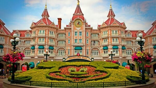 disneyland paris hotel