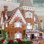 planDisney Holiday Fun at Disney Resort Hotels Blog Header