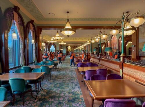 world of frozen dlp 2025 regal view restaurant interior