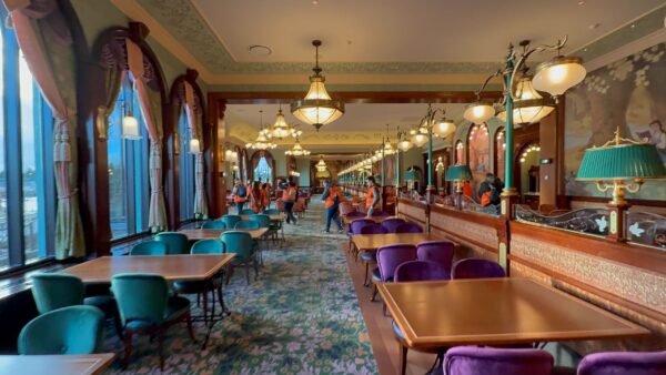 world of frozen dlp 2025 regal view restaurant interior