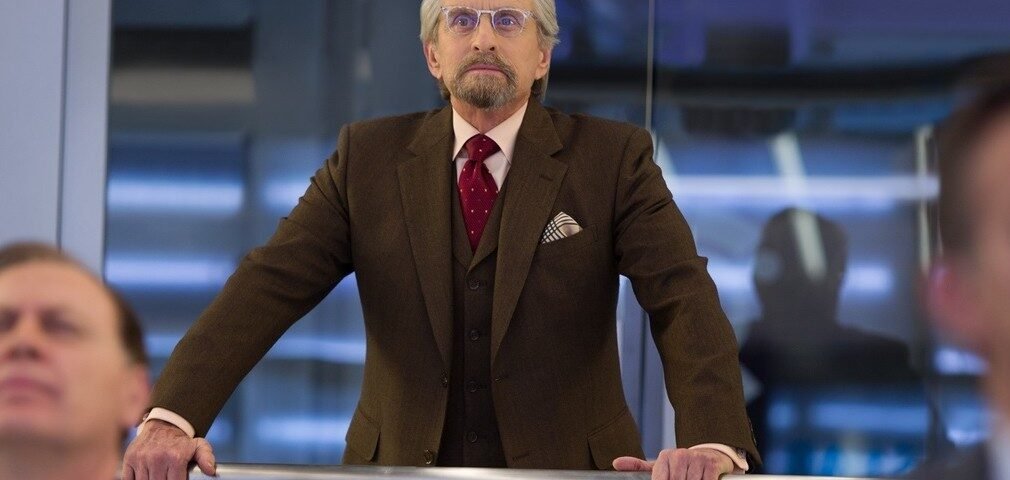 1117169 dans ant man michael douglas incarne hank pym le createur du costume