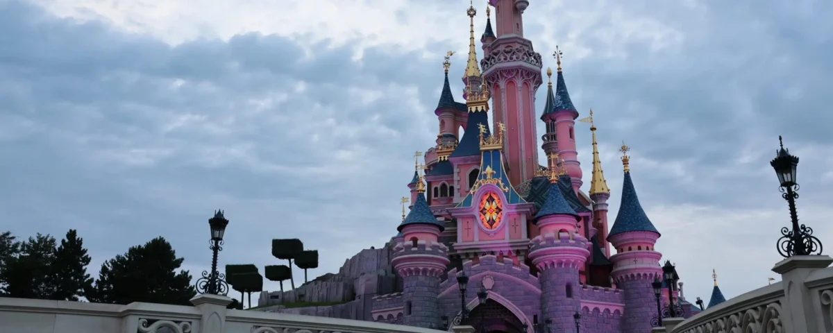 Adresse Disneyland Paris scaled 1