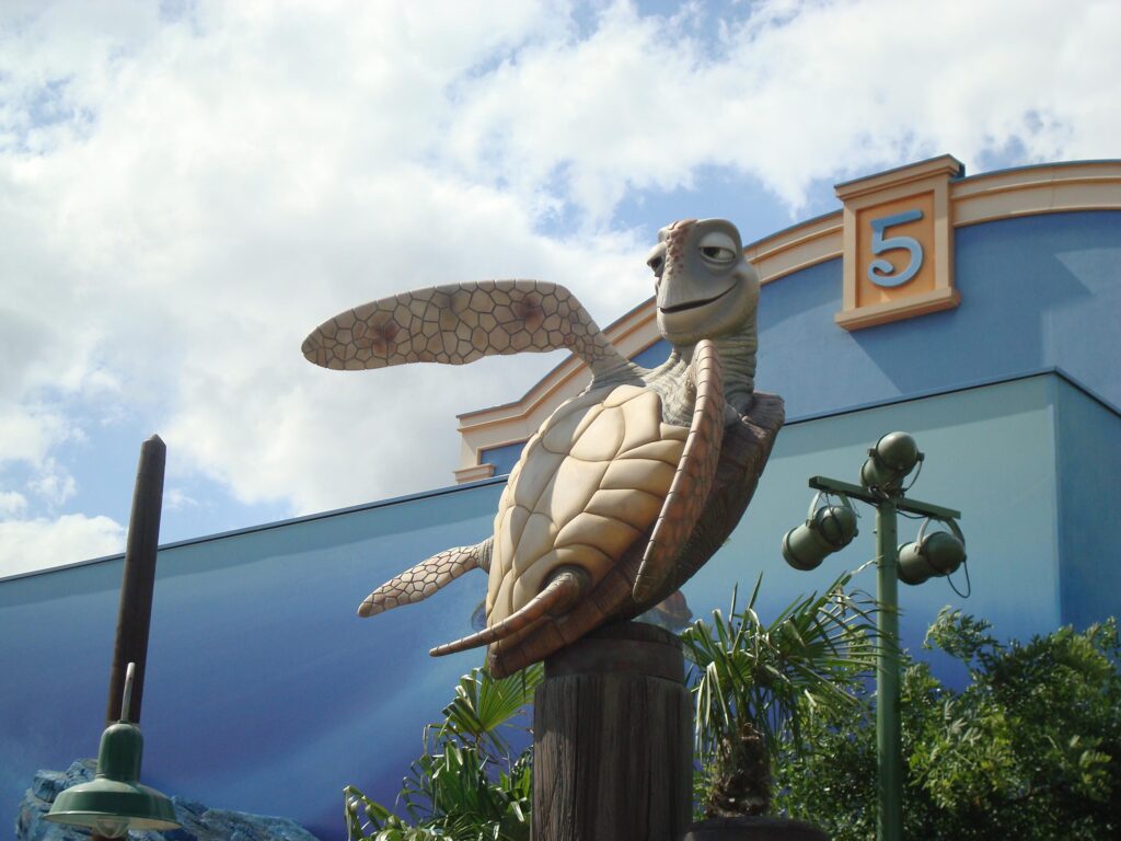 Disneyland Paris 2026 : Crush's Coaster Fermé 10 Mois Du 7 Septembre 2026 Au 2 Juillet 2027