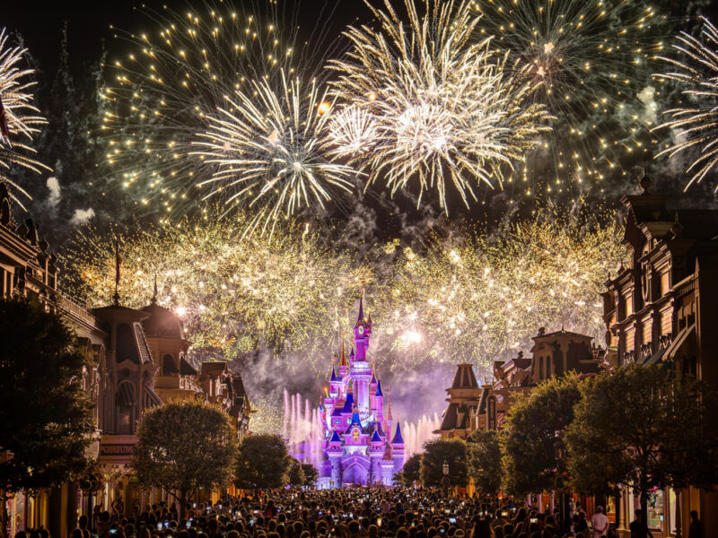 1181890 fete nationale du 14 juillet 2025 feu d artifice dedie a disneyland paris 77