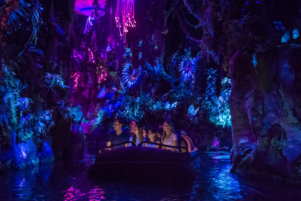 Le Monde Pandora à Disney's Animal Kingdom Révèle-t-il La Fin D'avatar ? Paix Entre Na’vi Et Humains Un Siècle Après, Flaska Reclinata Et Eywa Au Cœur Du Canon