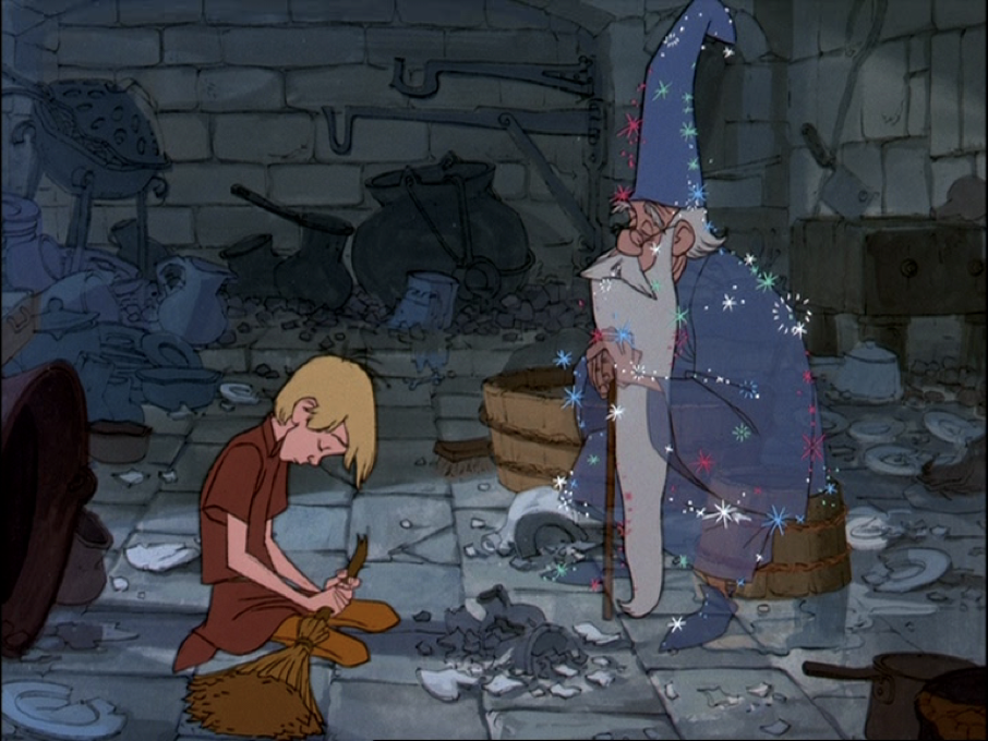 Un jeune garçon balaie un sol en pierre jonché de vaisselle cassée, tandis que Merlin L'Enchanteur, entouré d'étincelles, se tient à proximité dans une pièce en pierre encombrée, rappelant la magie de sa sortie le 25 décembre 1963.