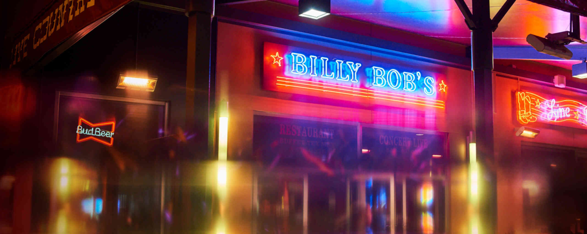 n031359 2026may27 world billy bob country western saloon neon signboard 16 9 tcm808 254734p1fjpg