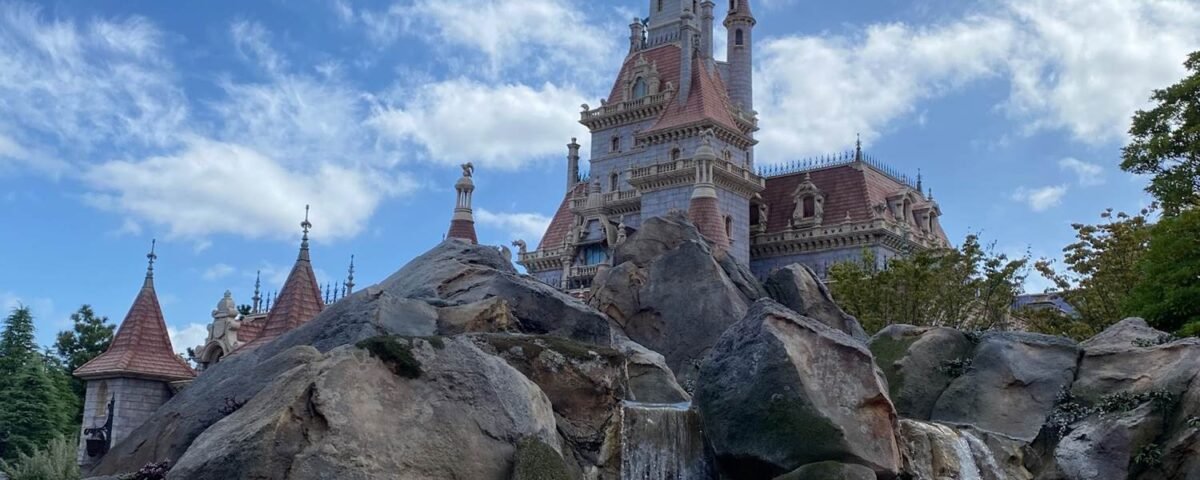 ranked lukes top 20 attractions at tokyo disneylan 22