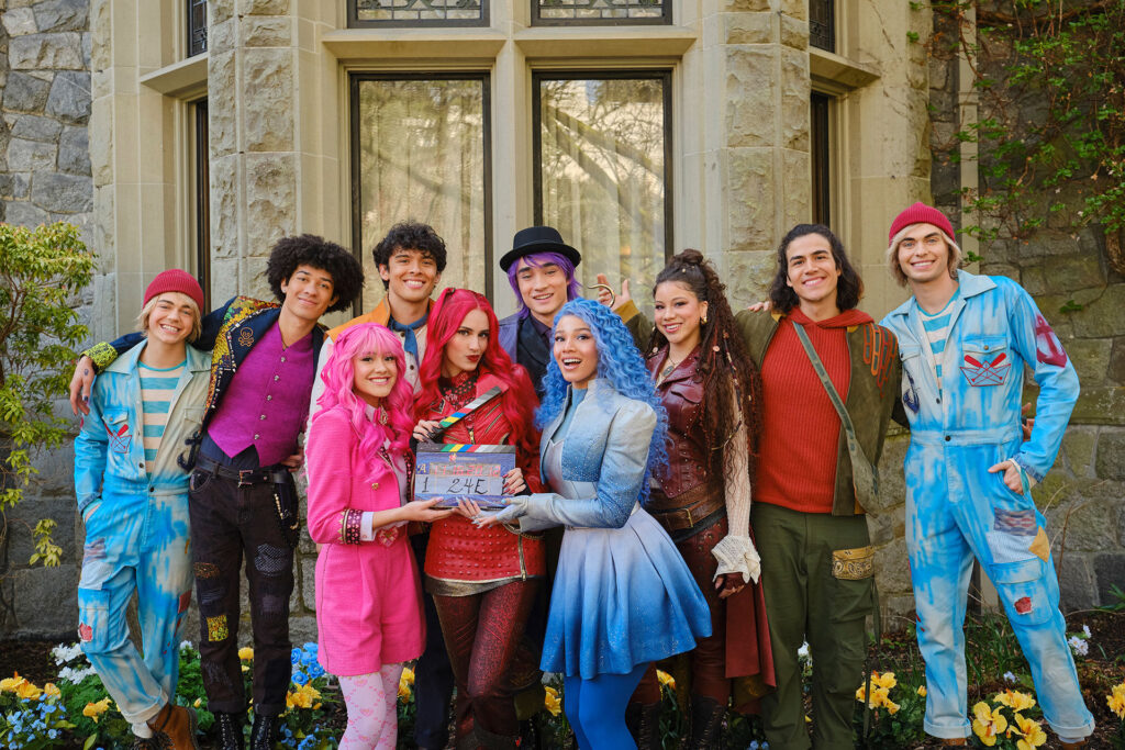 Descendants : Wicked Wonderland Balance Ses Premières Images ! Sortie À L'été 2026 Sur Disney+