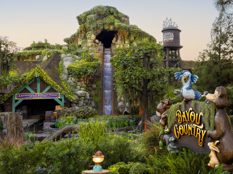 DLR Tianas Bayou Adventure Exterior