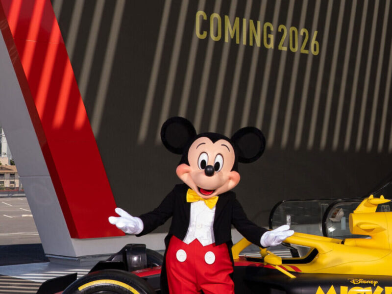 F1 Une collaboration folle annoncee avec Mickey et Disney teasee en video e1747715691730 1200x675 1
