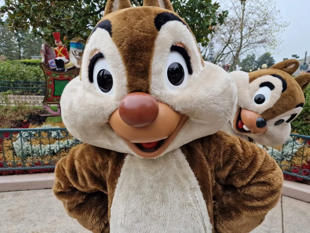 Changements Thématiques Dans La Représentation Des Personnages Disney À Disneyland Paris