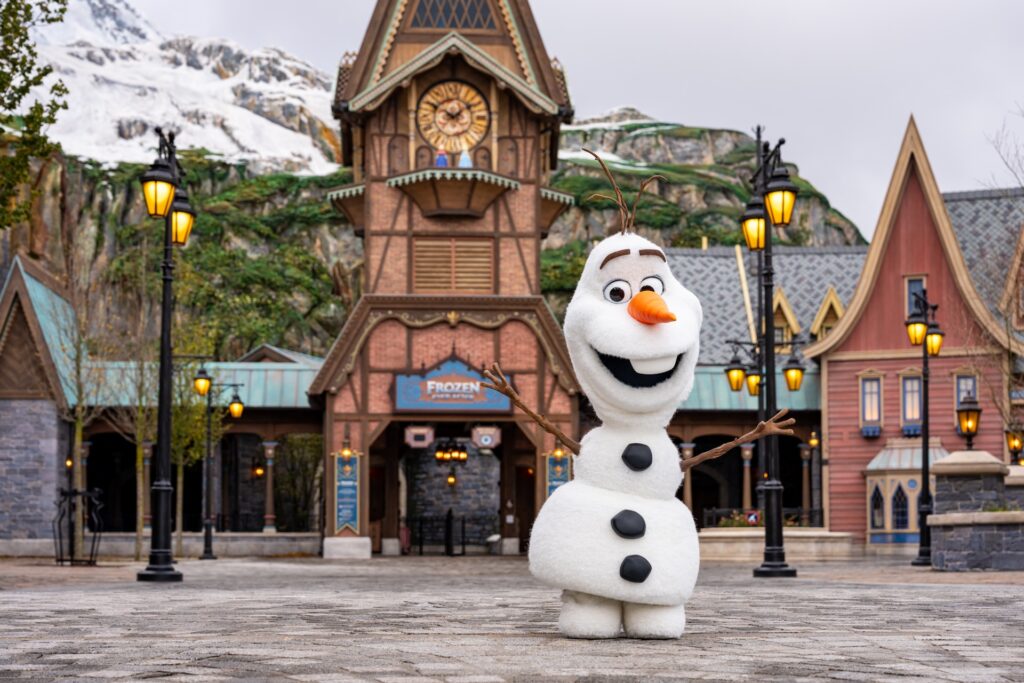 Un Olaf Autonome Débarque À World Of Frozen À Disneyland Paris : Un Bijou D'ia Et De Robotique Dès Le 29 Mars