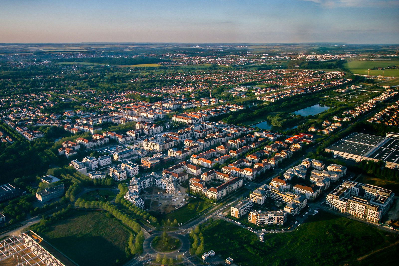 Effets Sur La Valeur Des Propriétés Et L'immobilier À Proximité De Disneyland Paris