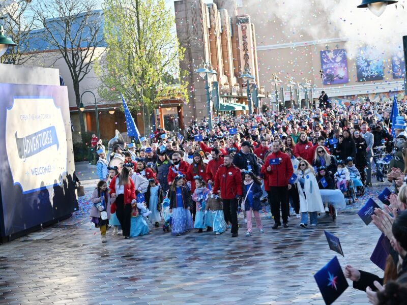 DisneylandParis DisneyAdventureWorld Opening Ceremony Make A Wish Kids Guests Entering 1