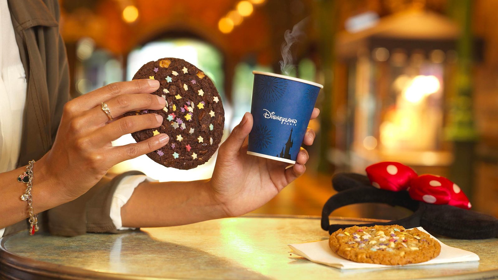 Les Snacks Et Stands De Nourriture Dans Le Parc Disneyland Paris