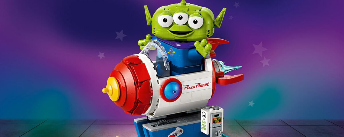 43307 Alien with Pizza Planet Rocket Ride as Set Photo 1400x788 1