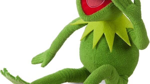 Disney Store Peluche officielle Kermit pour enfants, personnage câlin avec texture pelucheuse et détails brodés, peluche Disney adaptée à tous les âges.