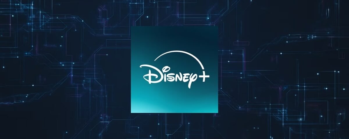 Le logo Disney+ est centré sur un circuit numérique bleu avec des lignes et des points lumineux, évoquant la technologie et l'avenir des services de streaming de Disney.