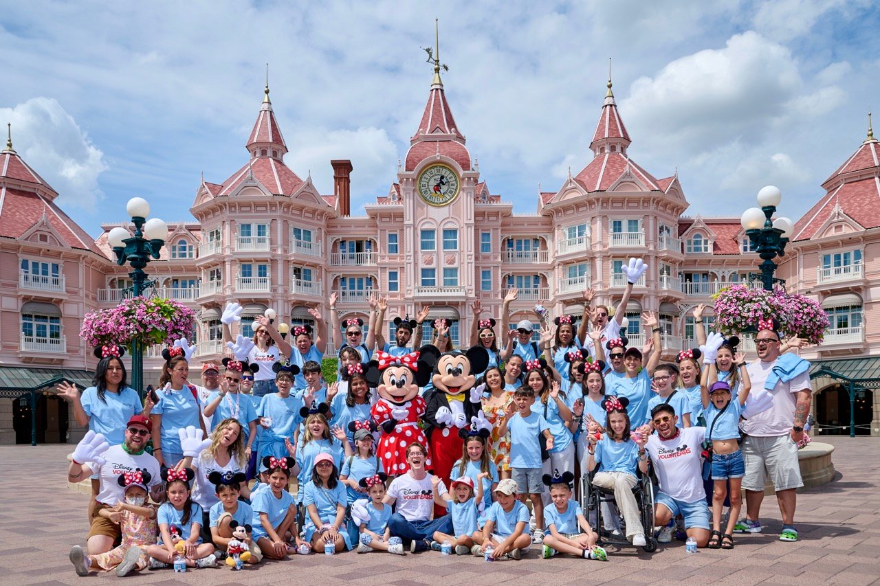 Iberia Et Disneyland Paris Invitent 30 Enfants Espagnols À Découvrir World Of Frozen